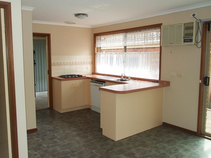 2 Nathan Court, Pakenham VIC 3810