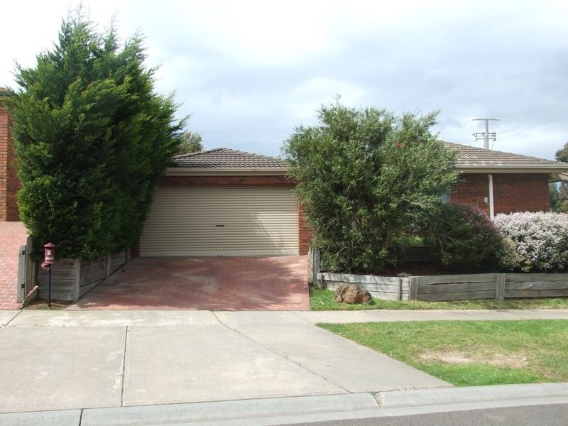 2 Nathan Court, Pakenham VIC 3810