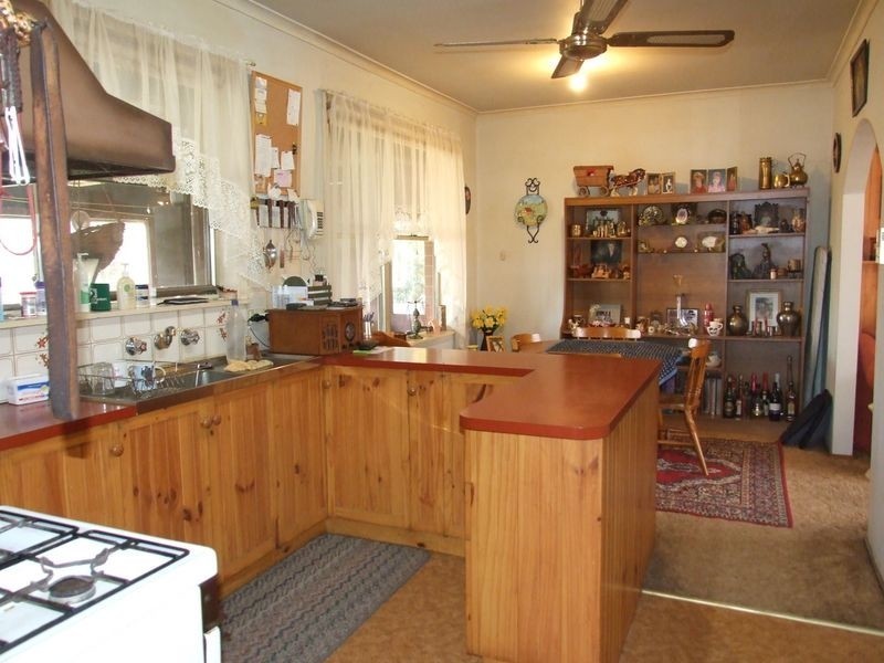 11 Deveney Street, Pakenham VIC 3810