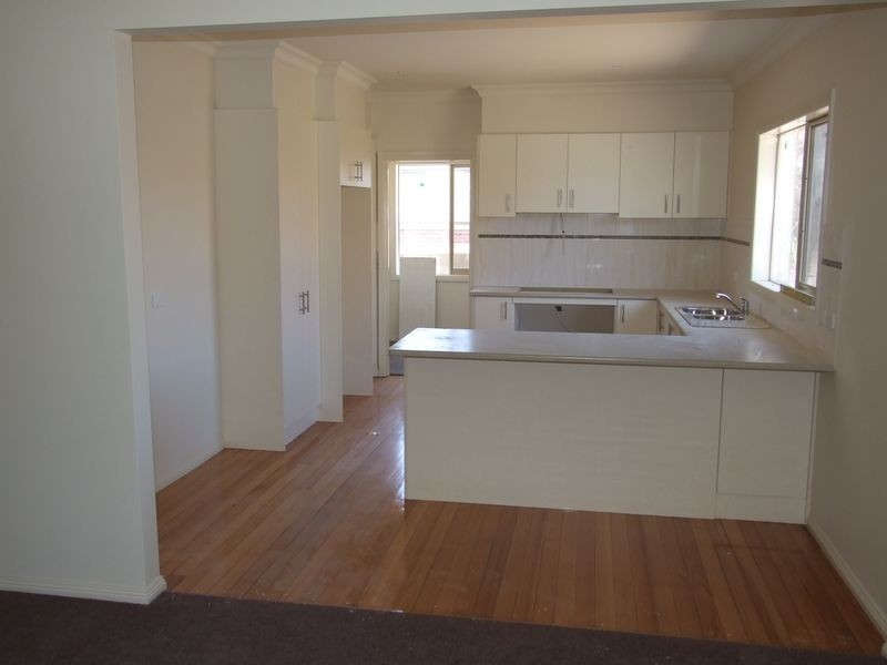 35 Princes Highway, Pakenham VIC 3810