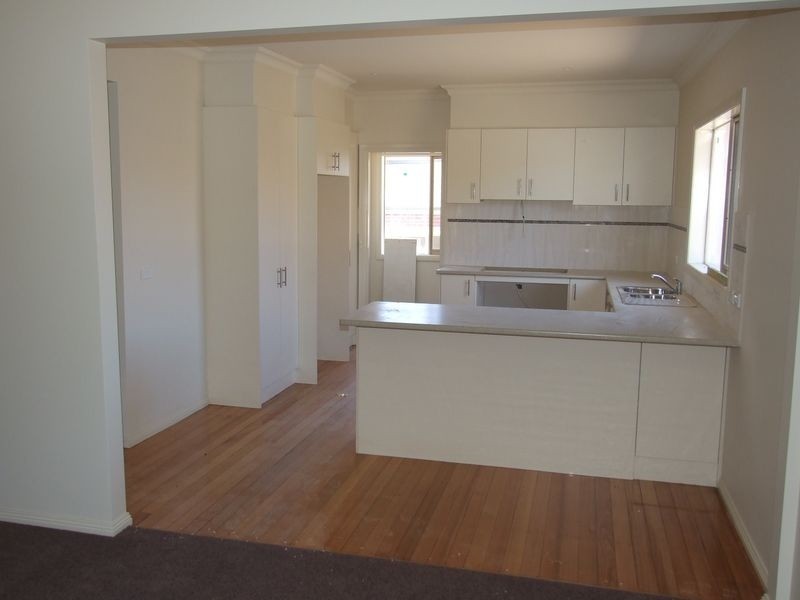 35 Princes Highway, Pakenham VIC 3810