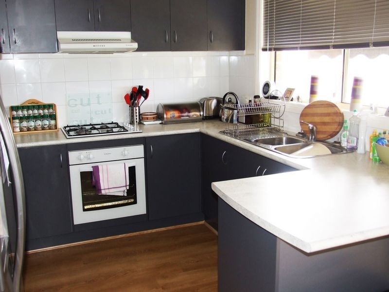 2 Luca Place, Pakenham VIC 3810