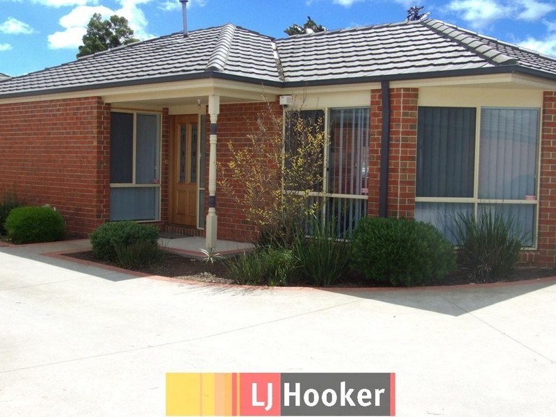2/11 King Street, Pakenham VIC 3810