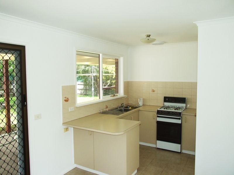 2 Osborn Grove, Pakenham VIC 3810