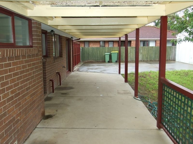 2 Osborn Grove, Pakenham VIC 3810