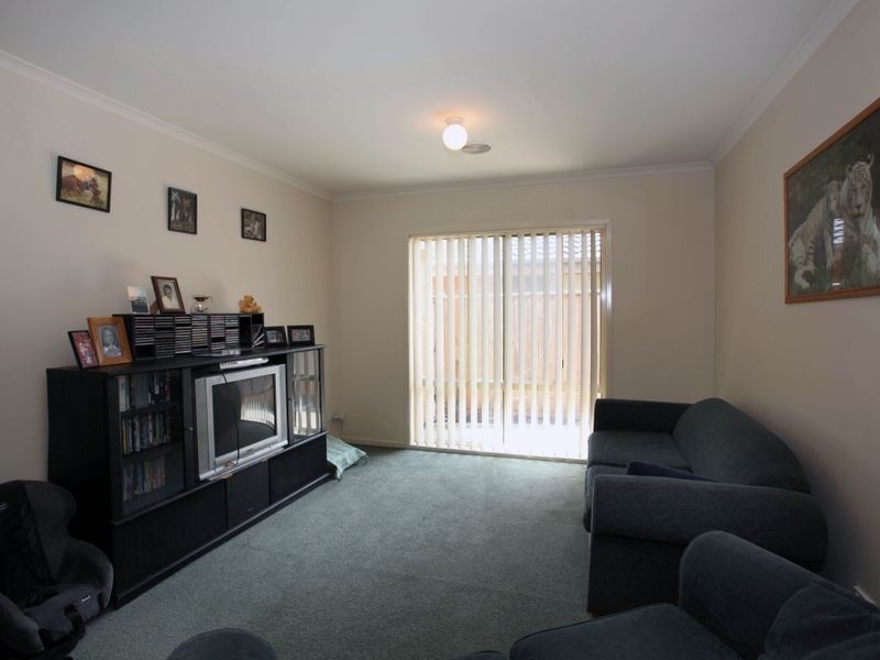 15 Tyrone Avenue, Pakenham VIC 3810