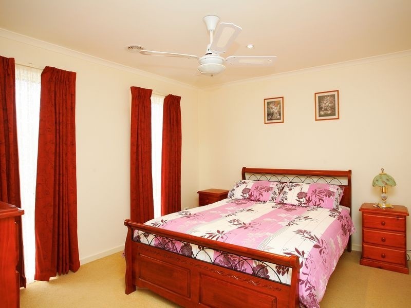 1/31 James Street, Pakenham VIC 3810