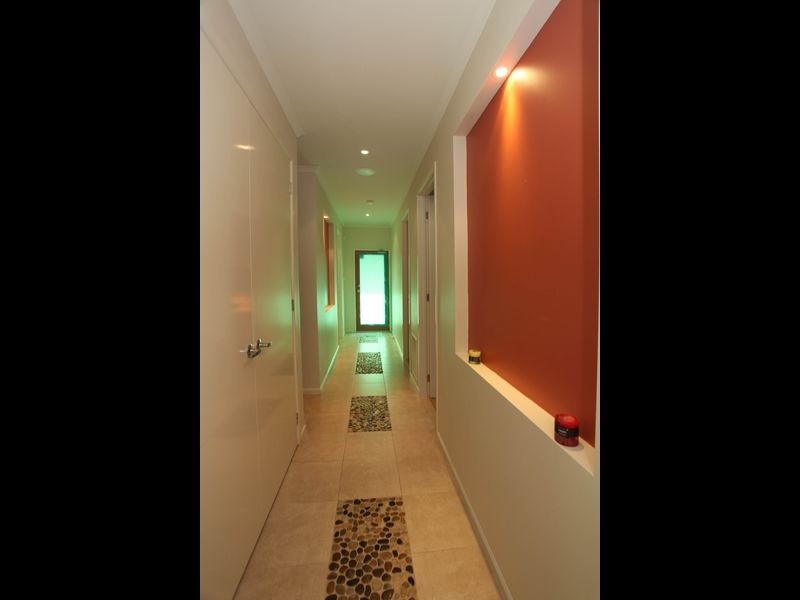 5 Reidel Avenue, Pakenham VIC 3810