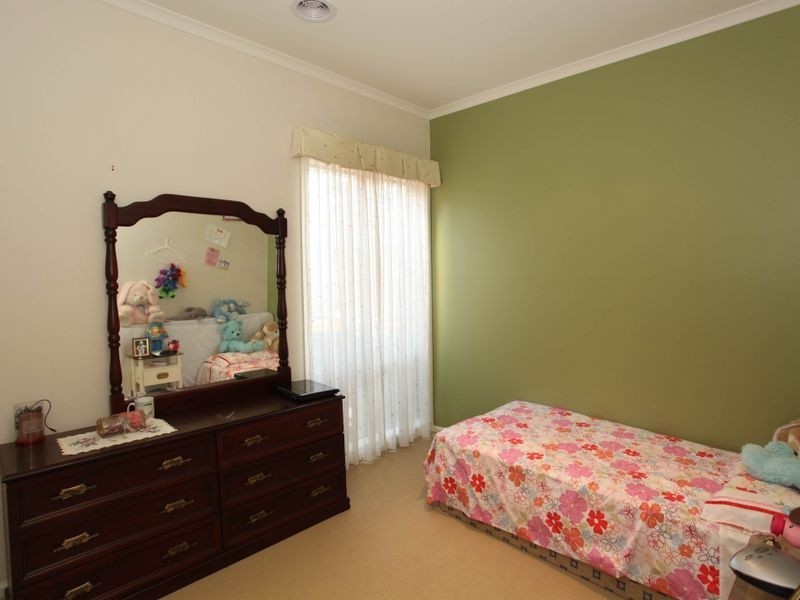 5 Reidel Avenue, Pakenham VIC 3810