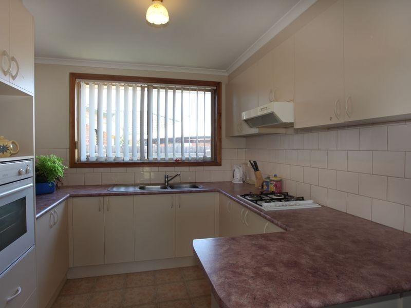 4 Naples Way, Pakenham VIC 3810