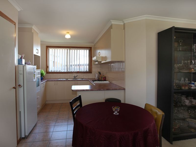 4 Naples Way, Pakenham VIC 3810