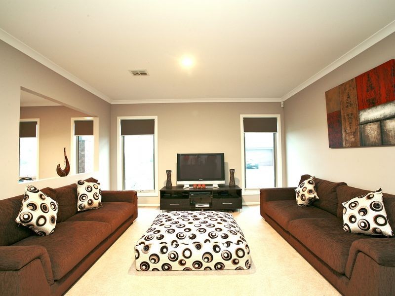 54 Everly Circuit, Pakenham VIC 3810