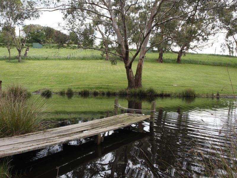835 Gembrook Road, Pakenham Upper VIC 3810