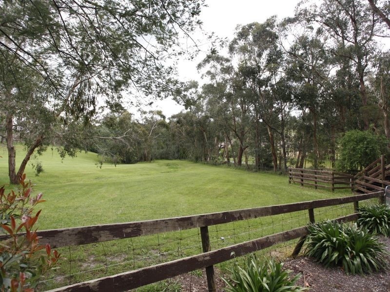 835 Gembrook Road, Pakenham Upper VIC 3810