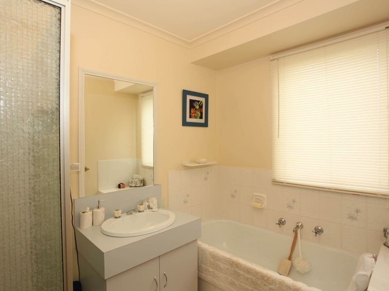 11 Dundee Court, Pakenham VIC 3810