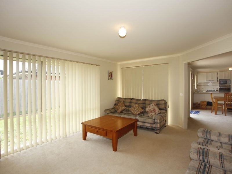 10 Gilmore Street, Pakenham VIC 3810