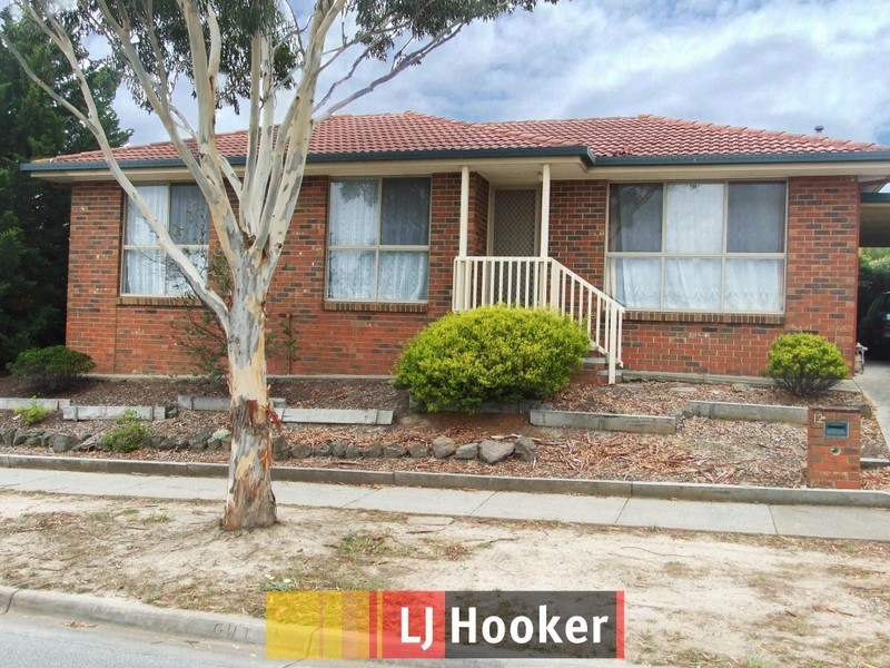 12 Balmoral Way, Pakenham VIC 3810