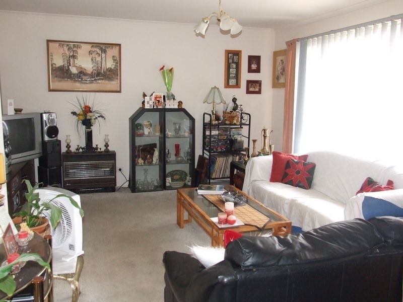 12 Balmoral Way, Pakenham VIC 3810