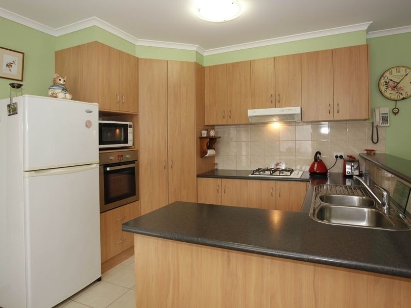 3/164-166 Princes Highway, Pakenham VIC 3810