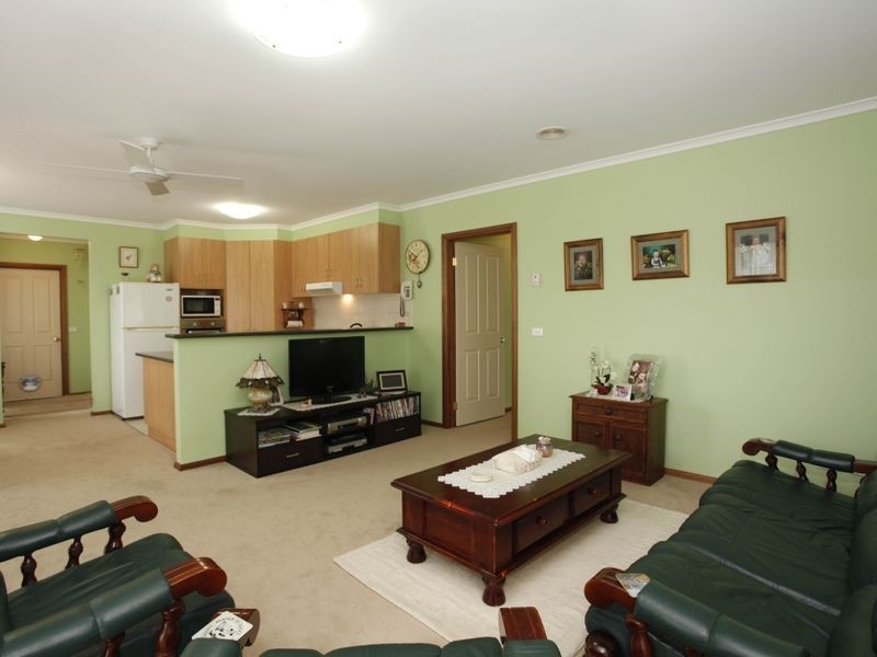 3/164-166 Princes Highway, Pakenham VIC 3810