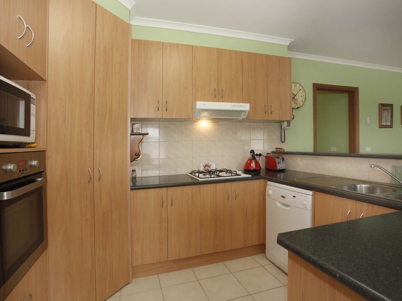 3/164-166 Princes Highway, Pakenham VIC 3810