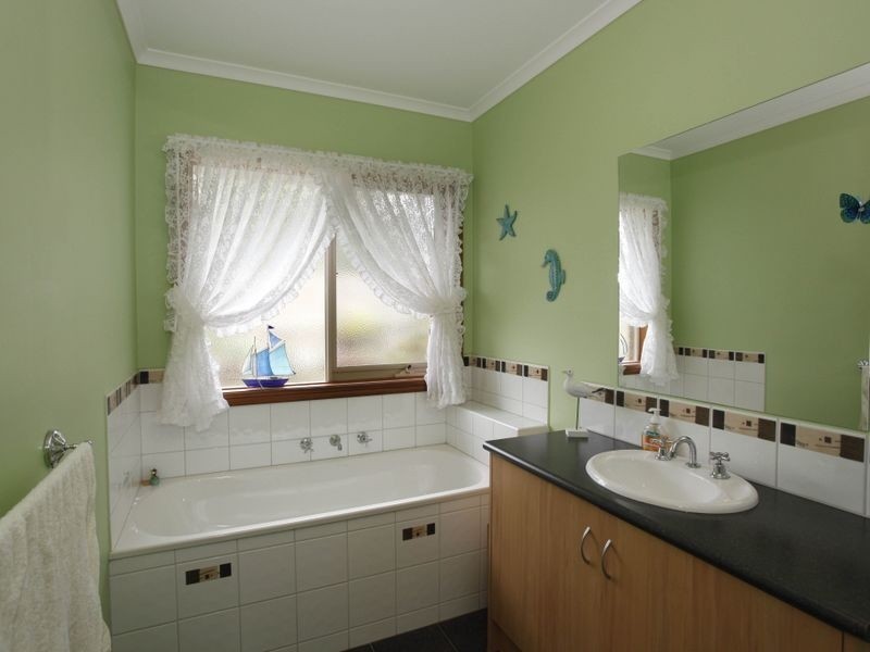 3/164-166 Princes Highway, Pakenham VIC 3810