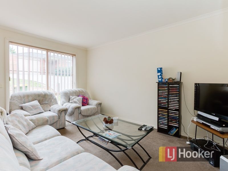 3/11 Renlik Court, Pakenham VIC 3810