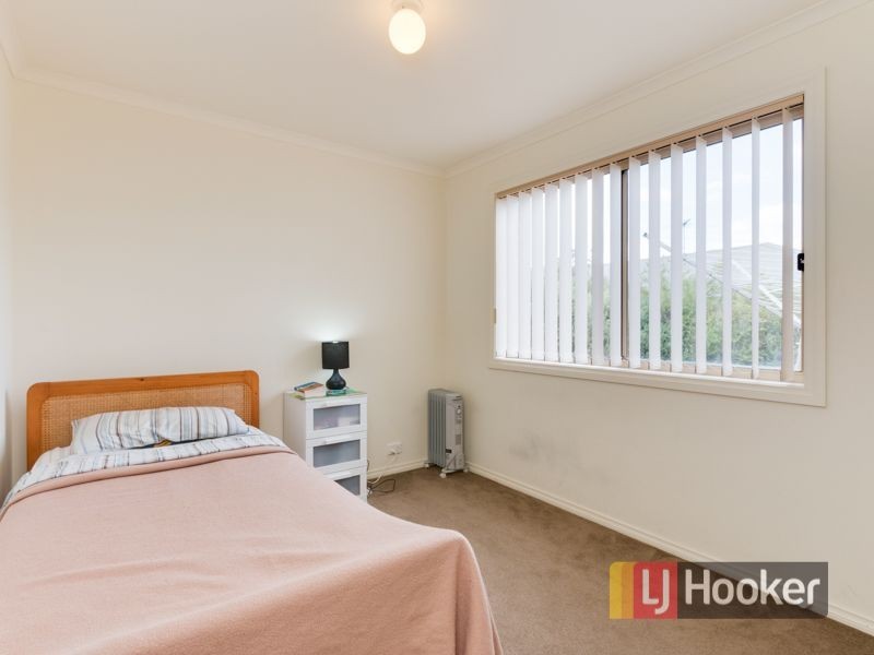 3/11 Renlik Court, Pakenham VIC 3810