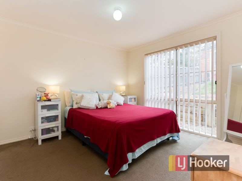 3/11 Renlik Court, Pakenham VIC 3810