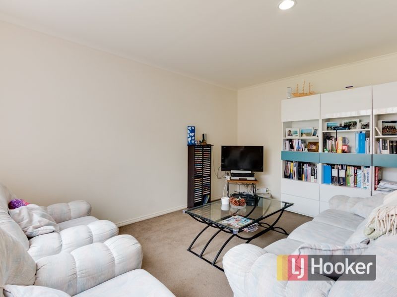 3/11 Renlik Court, Pakenham VIC 3810