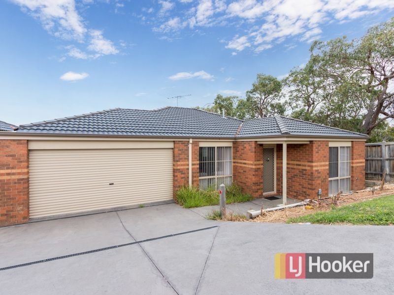 3/11 Renlik Court, Pakenham VIC 3810