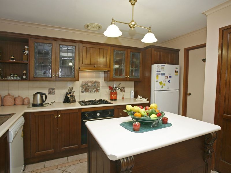 10 Paramount Way, Pakenham VIC 3810