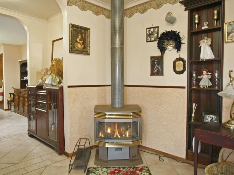 10 Paramount Way, Pakenham VIC 3810