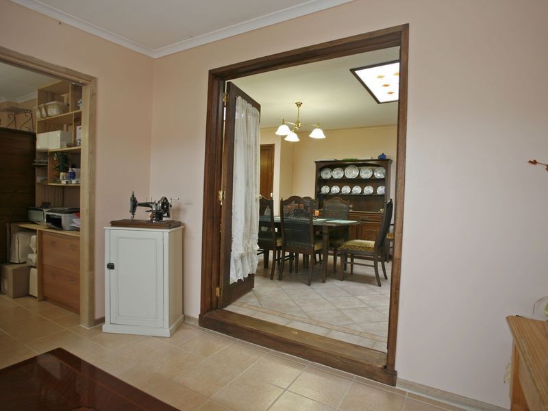 10 Paramount Way, Pakenham VIC 3810