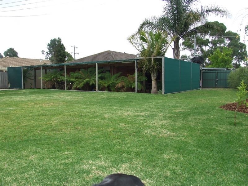 40 Barrington Drive, Pakenham VIC 3810