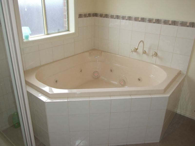 39 Ben Drive, Pakenham VIC 3810