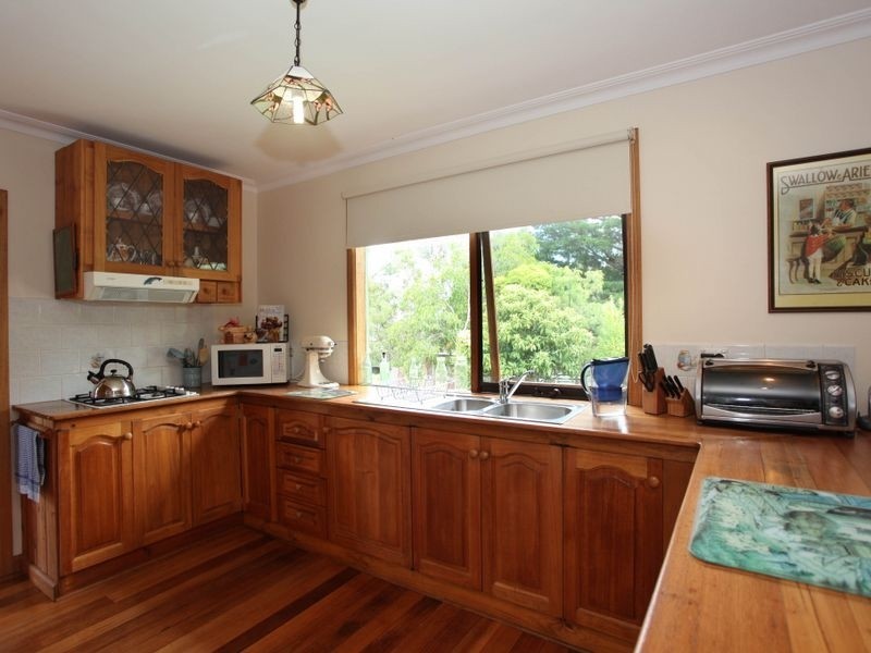 30 Reynolds Road, Pakenham Upper VIC 3810