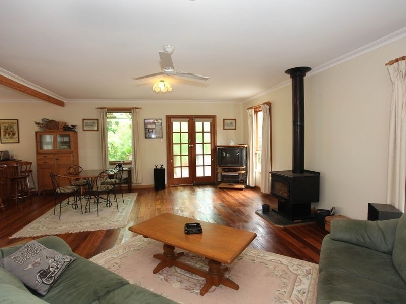 30 Reynolds Road, Pakenham Upper VIC 3810