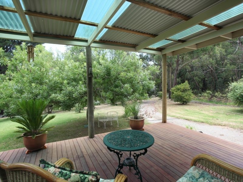 30 Reynolds Road, Pakenham Upper VIC 3810