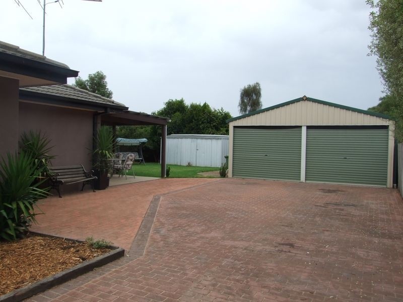 9 Pommel Street, Pakenham VIC 3810