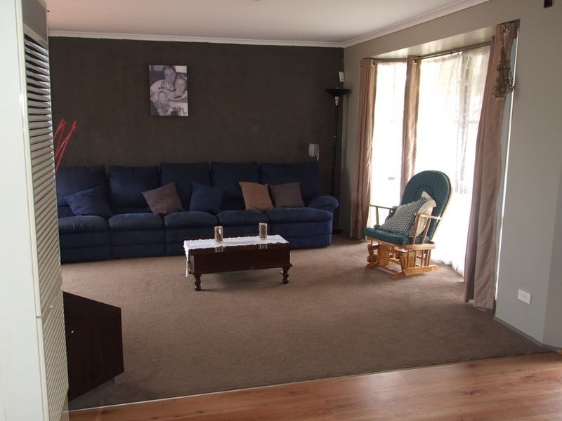 9 Pommel Street, Pakenham VIC 3810