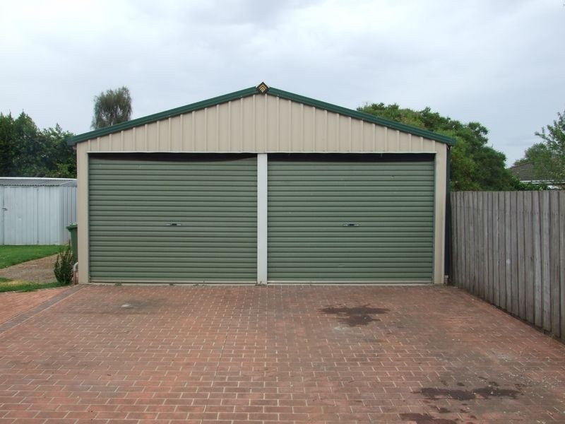 9 Pommel Street, Pakenham VIC 3810