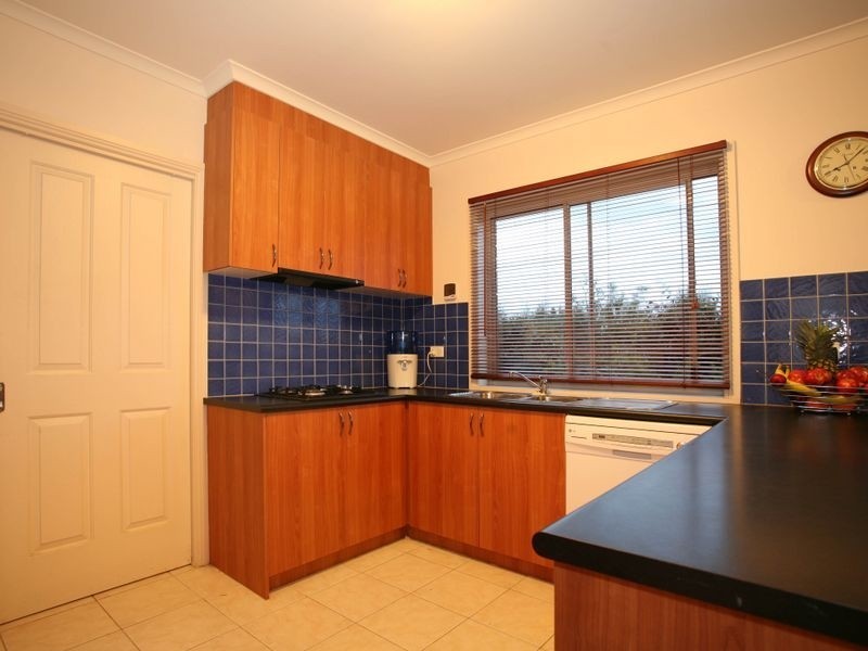 5 Eddie Barron Terrace, Pakenham VIC 3810