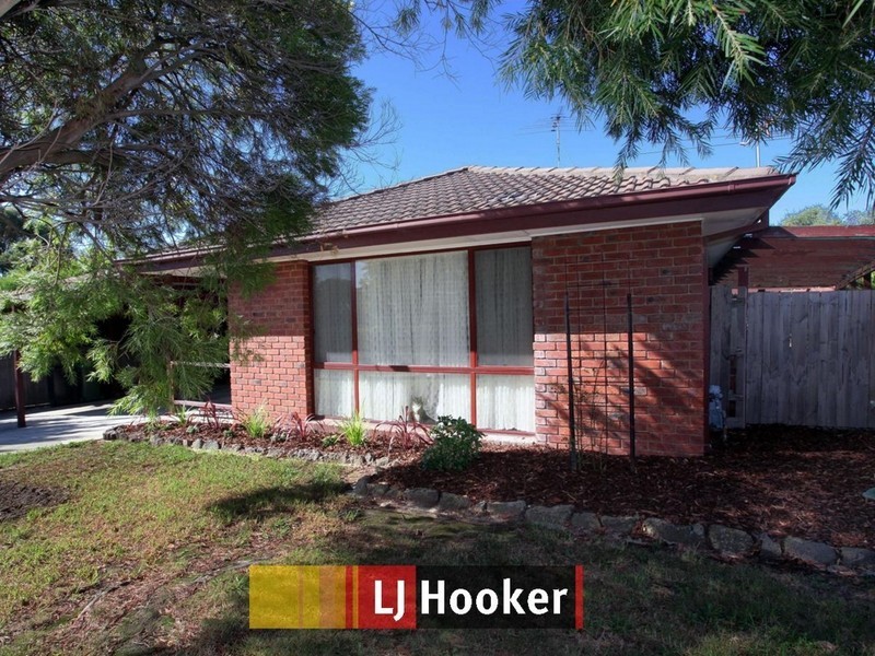 26 Irving Road, Pakenham VIC 3810