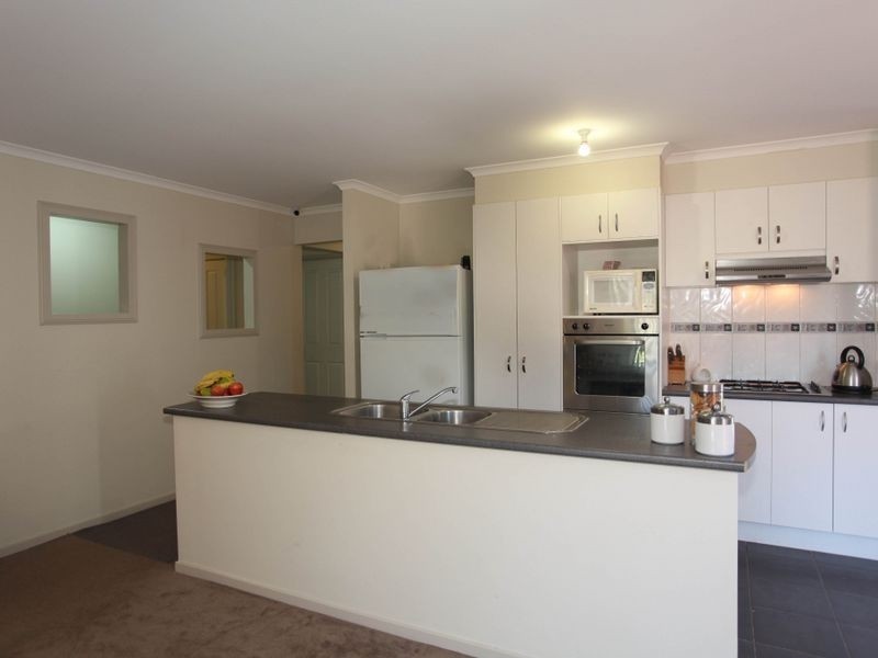 9 Natanya Drive, Pakenham VIC 3810