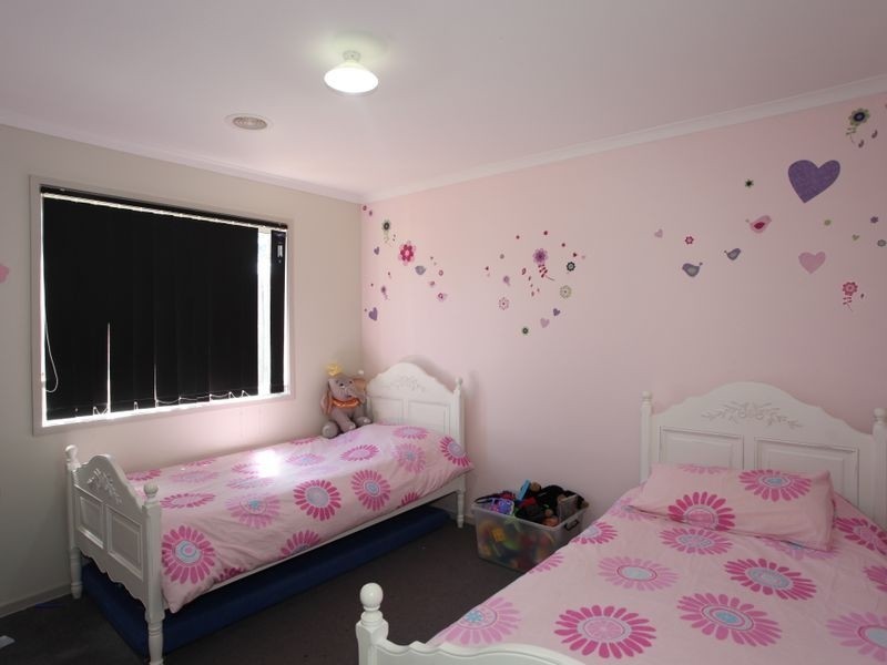 9 Natanya Drive, Pakenham VIC 3810