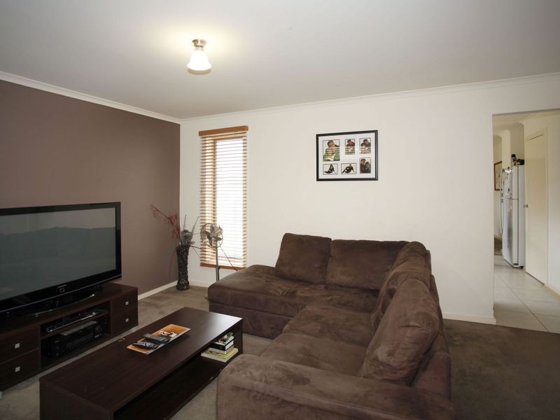 2 Hale Place, Pakenham VIC 3810