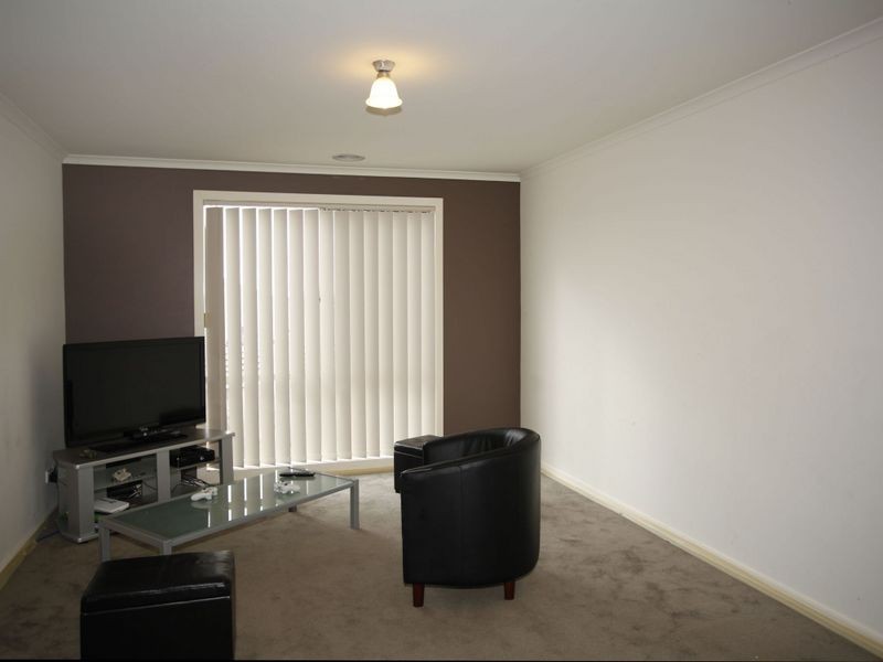 2 Hale Place, Pakenham VIC 3810