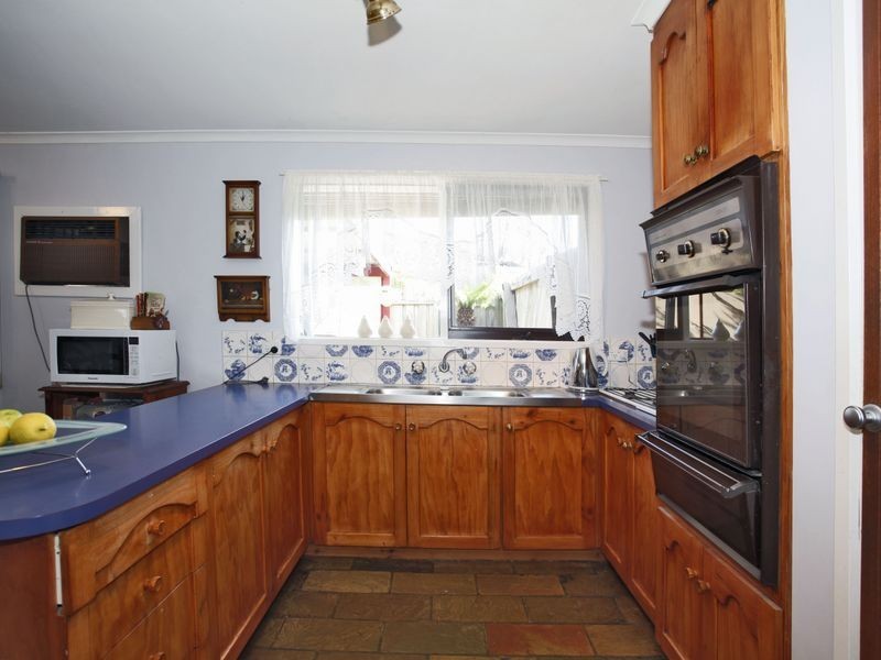 15 Barrington Drive, Pakenham VIC 3810