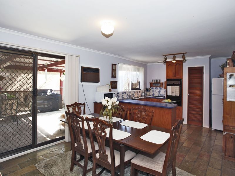 15 Barrington Drive, Pakenham VIC 3810